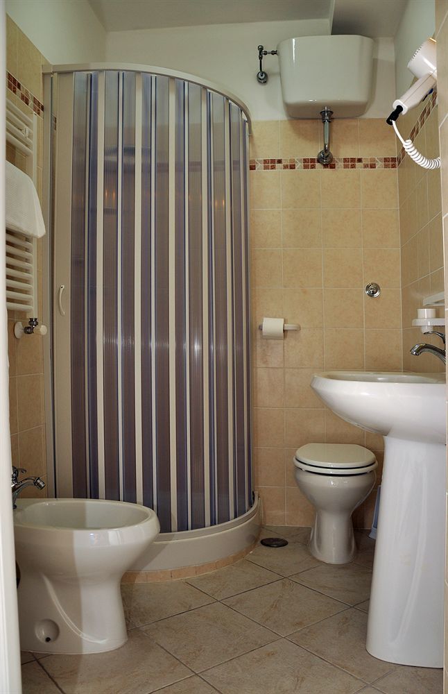 Re Monti Bed & Breakfast Roma Ngoại thất bức ảnh