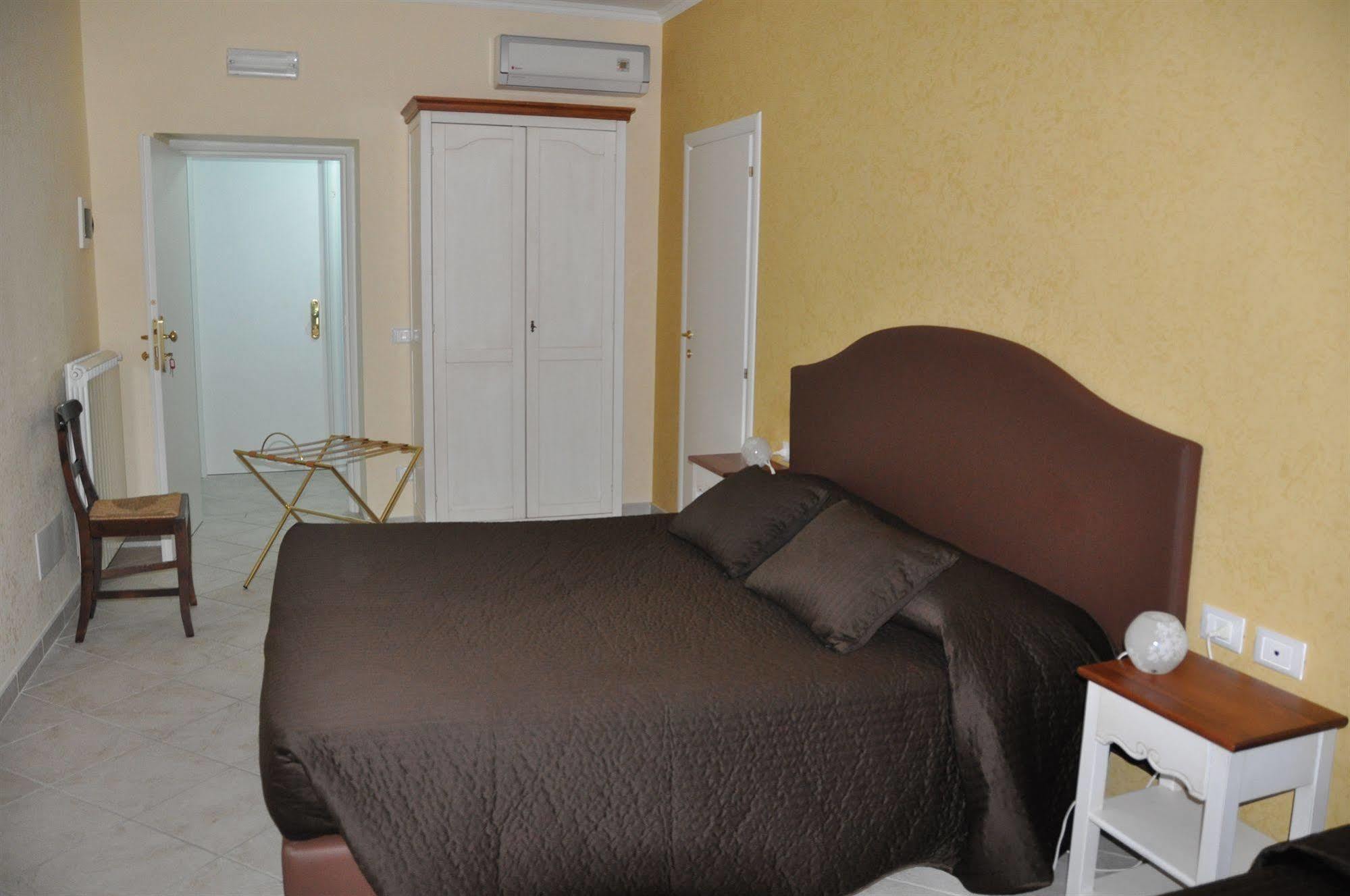 Re Monti Bed & Breakfast Roma Ngoại thất bức ảnh